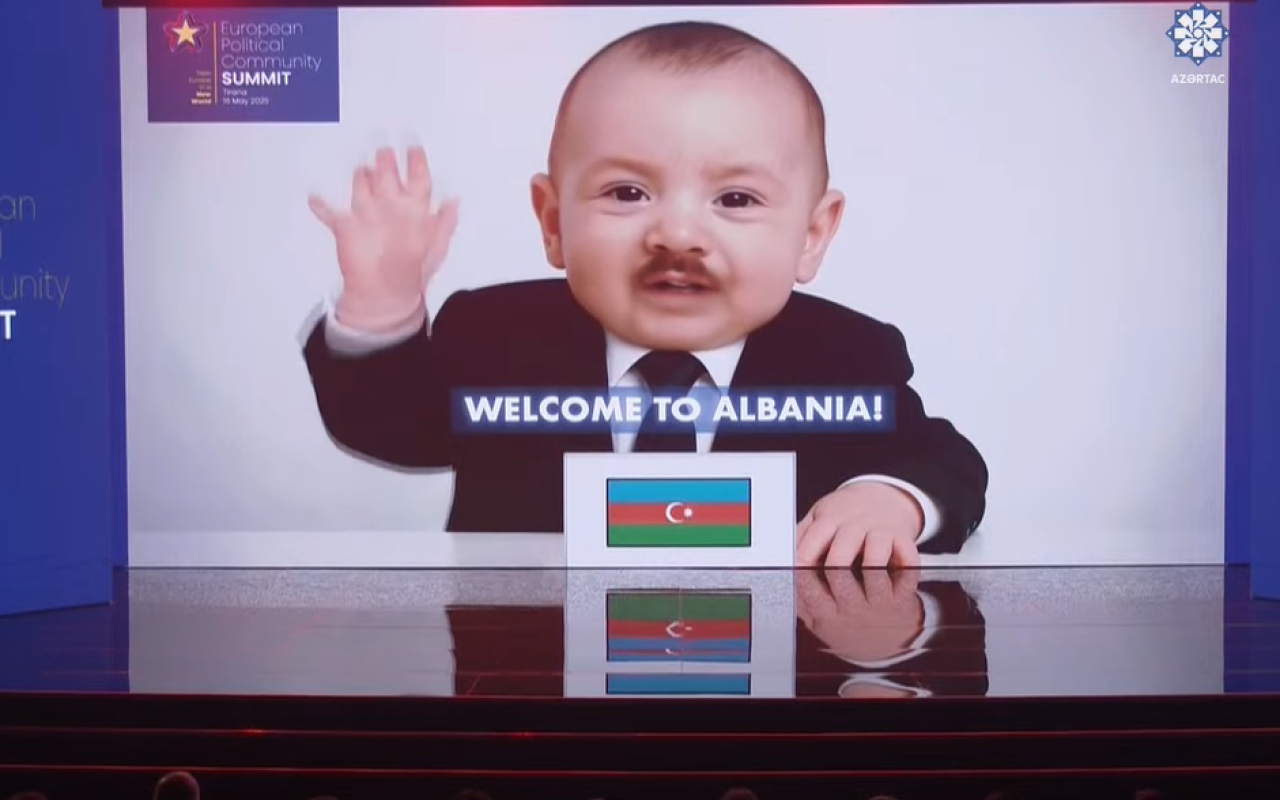 Liderlərin süni intellektlə uşaqlıqları canlandırıldı- VİDEO
